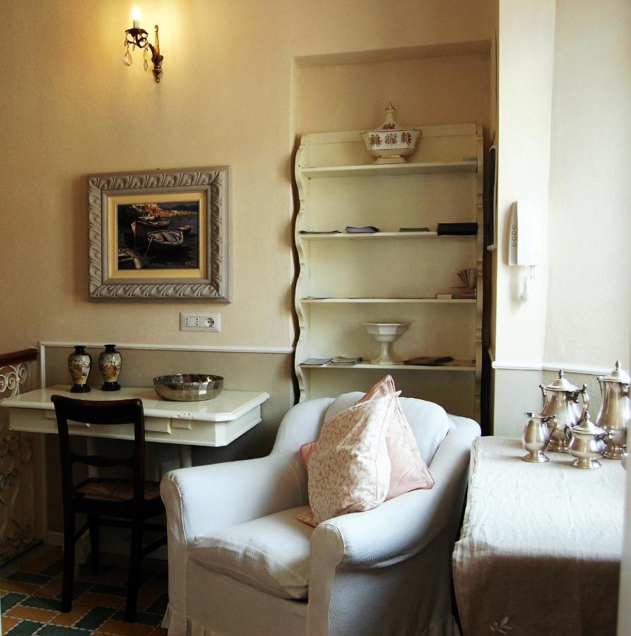 Hotel Casa Satta 1925 à Olbia Extérieur photo
