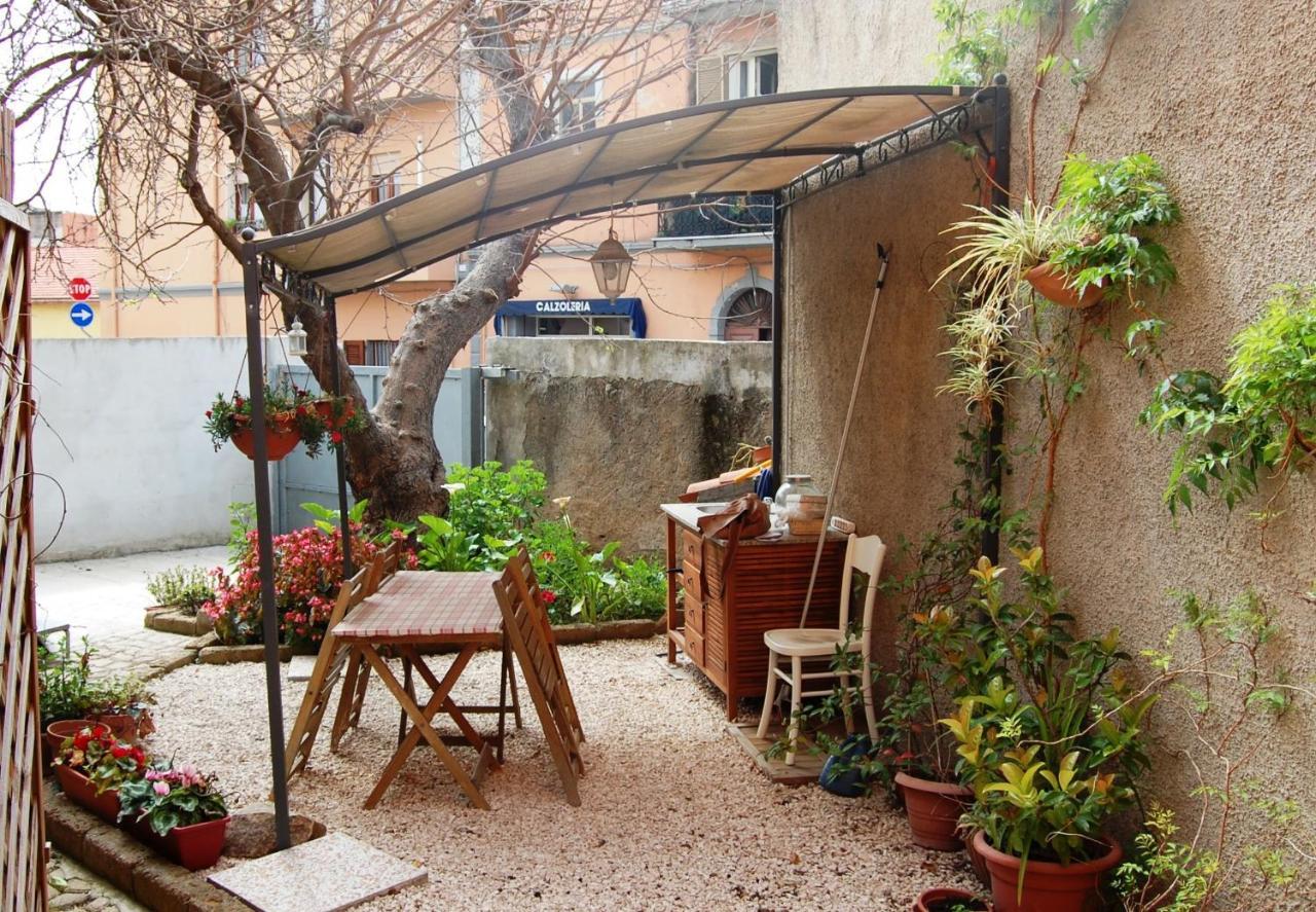 Hotel Casa Satta 1925 à Olbia Extérieur photo
